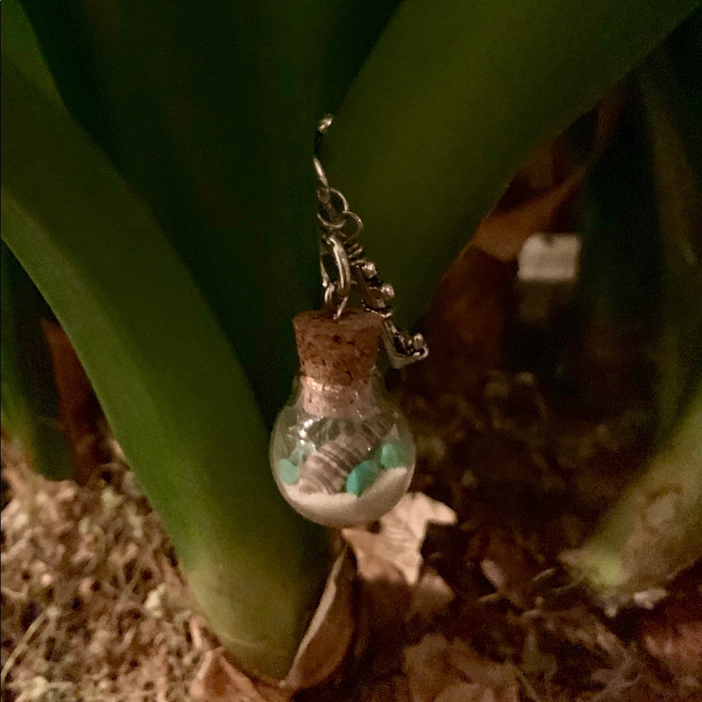 VACATION HOLD Beach in a bottle with anchor charm